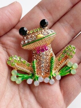 Elegant Jeweled Frog Brooch Pin Exquisite Crystal